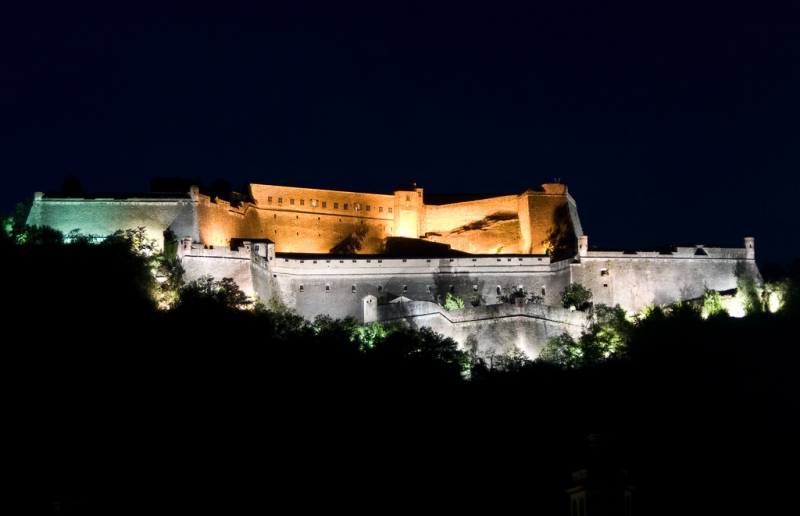 Gavi Forte di cultura arte e storia