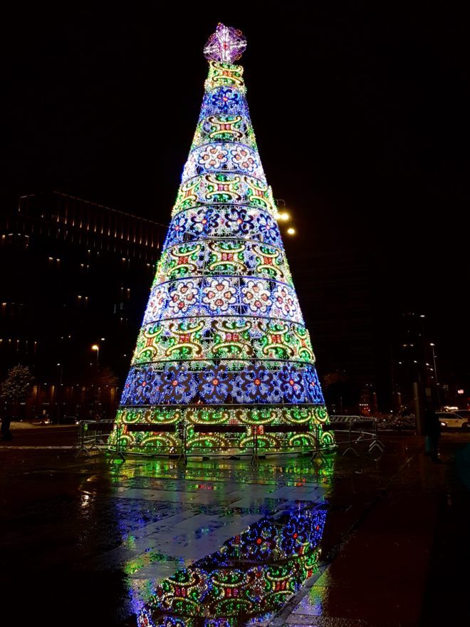 Albero Di Natale A Torino.Accensione Dell Albero Di Natale E Inaugurazione Del Calendario Dell Avvento A Torino 2018 Piemonte Expo